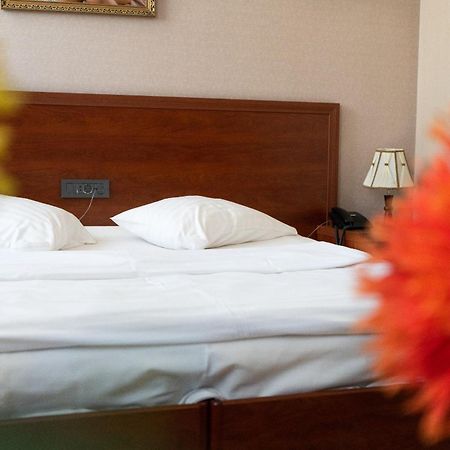 Park Avenue Hotel Erywań Zewnętrze zdjęcie