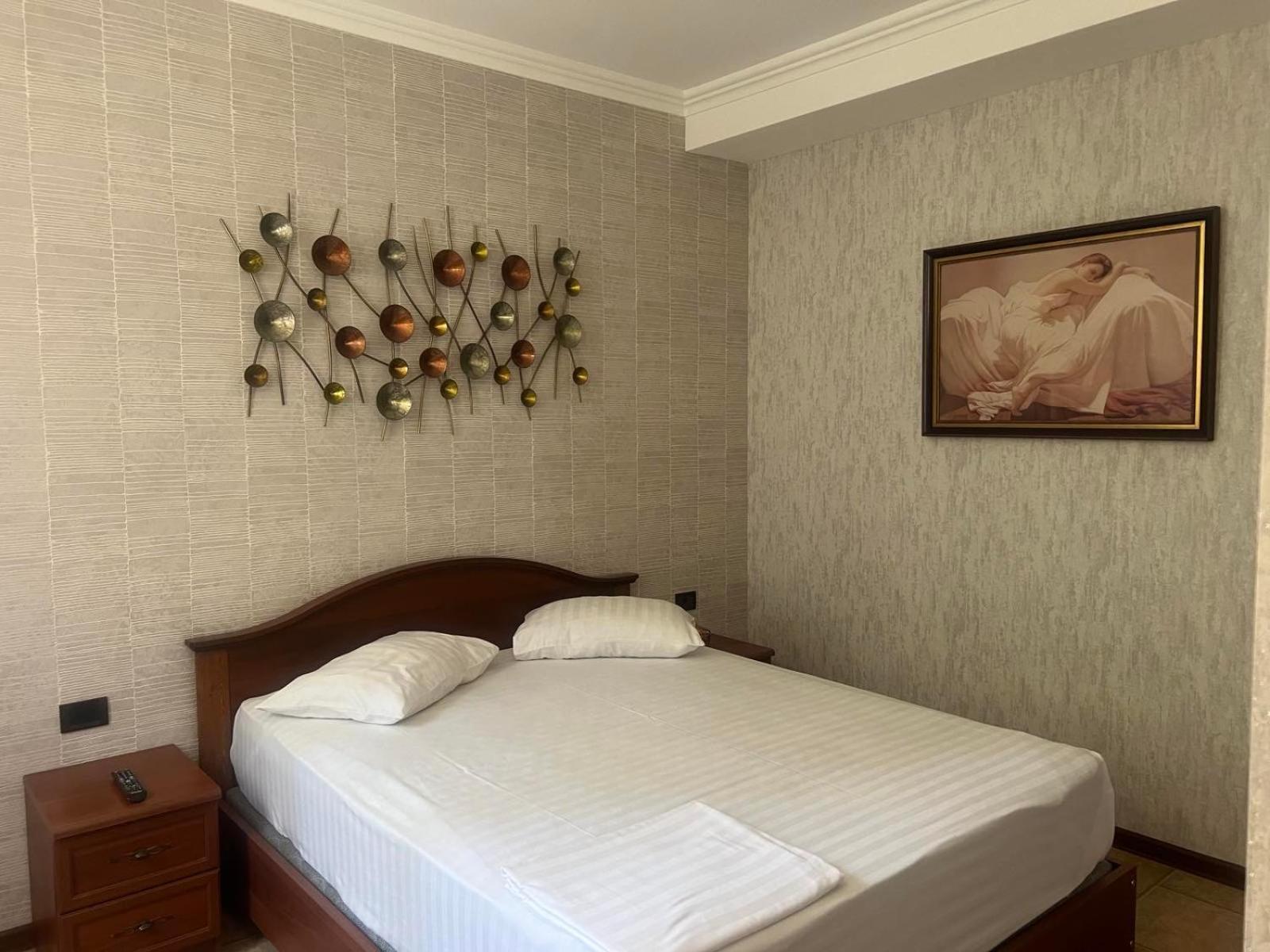 Park Avenue Hotel Erywań Zewnętrze zdjęcie