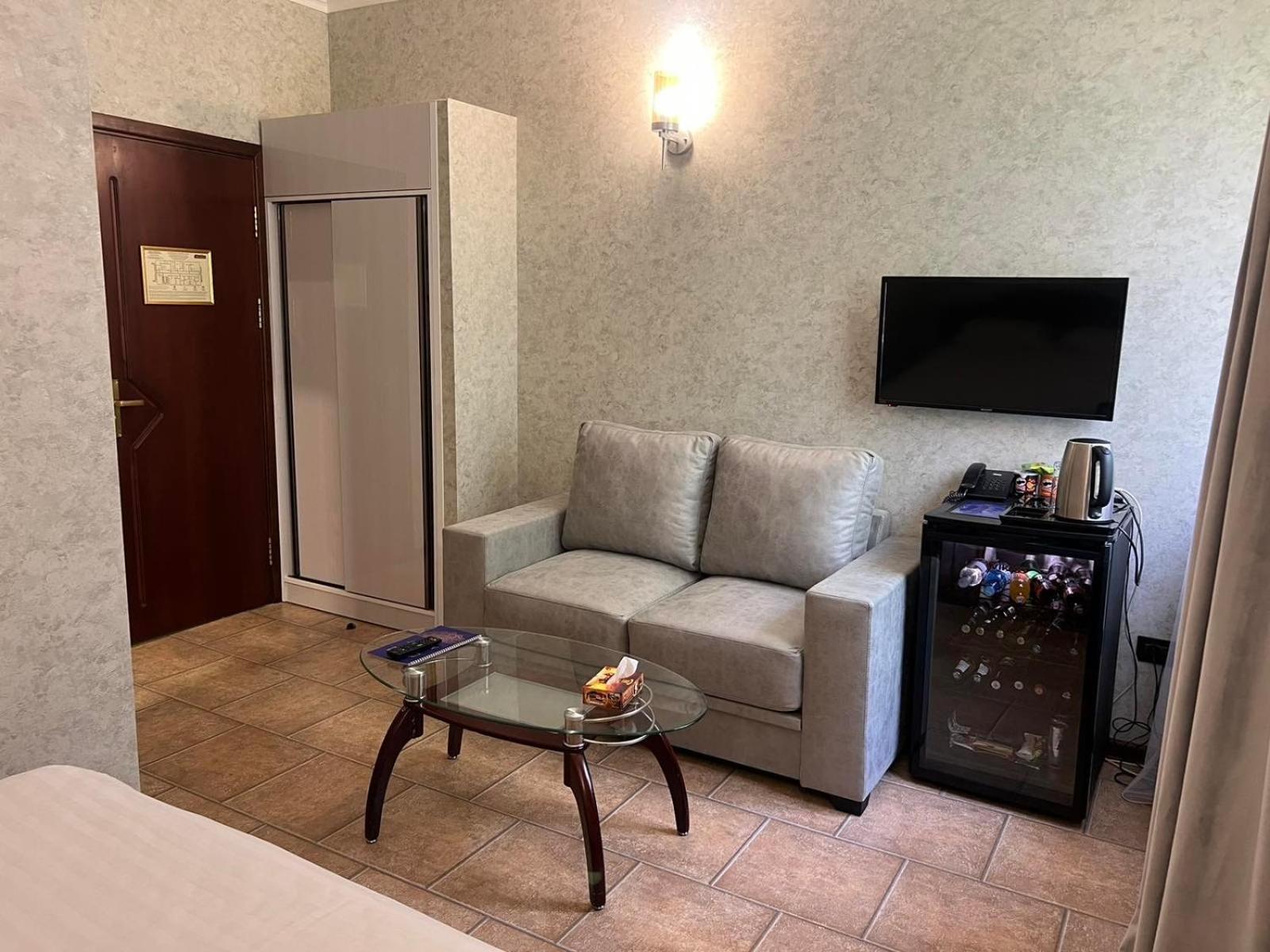 Park Avenue Hotel Erywań Zewnętrze zdjęcie