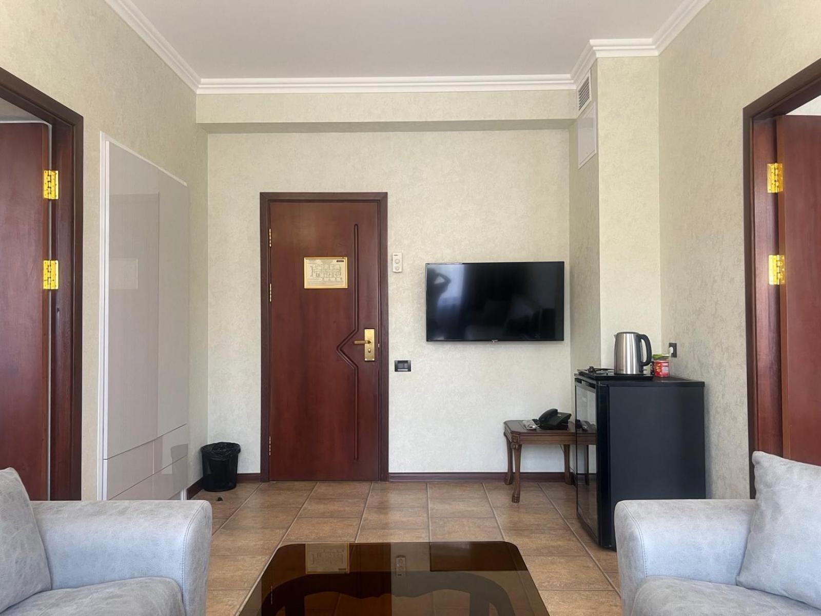 Park Avenue Hotel Erywań Zewnętrze zdjęcie