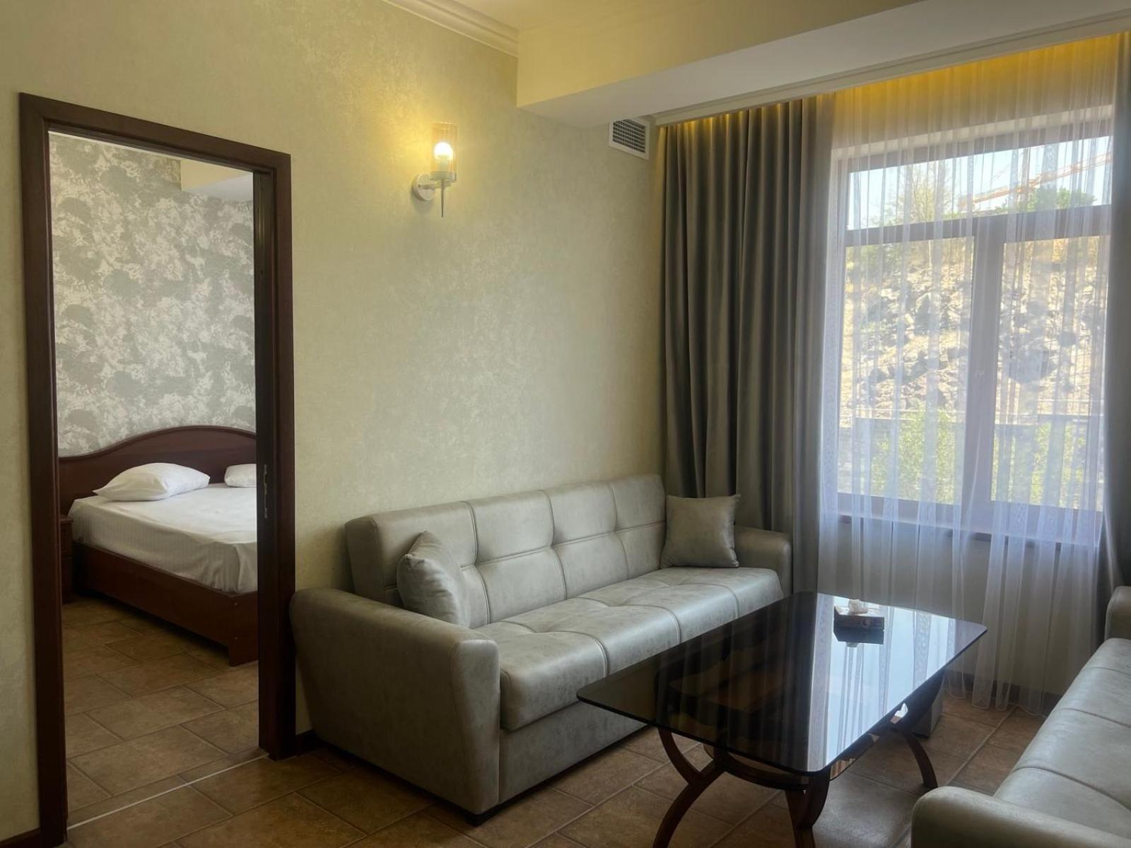 Park Avenue Hotel Erywań Zewnętrze zdjęcie