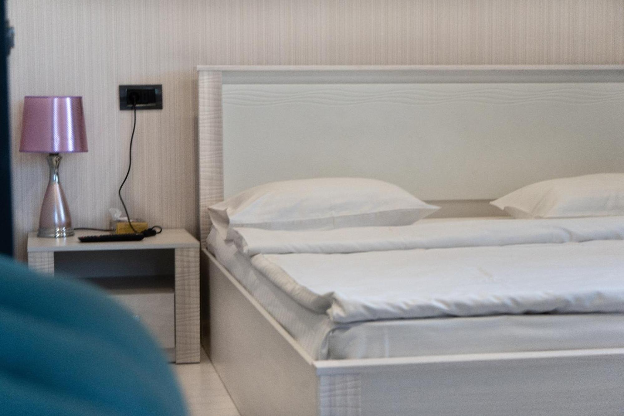 Park Avenue Hotel Erywań Zewnętrze zdjęcie