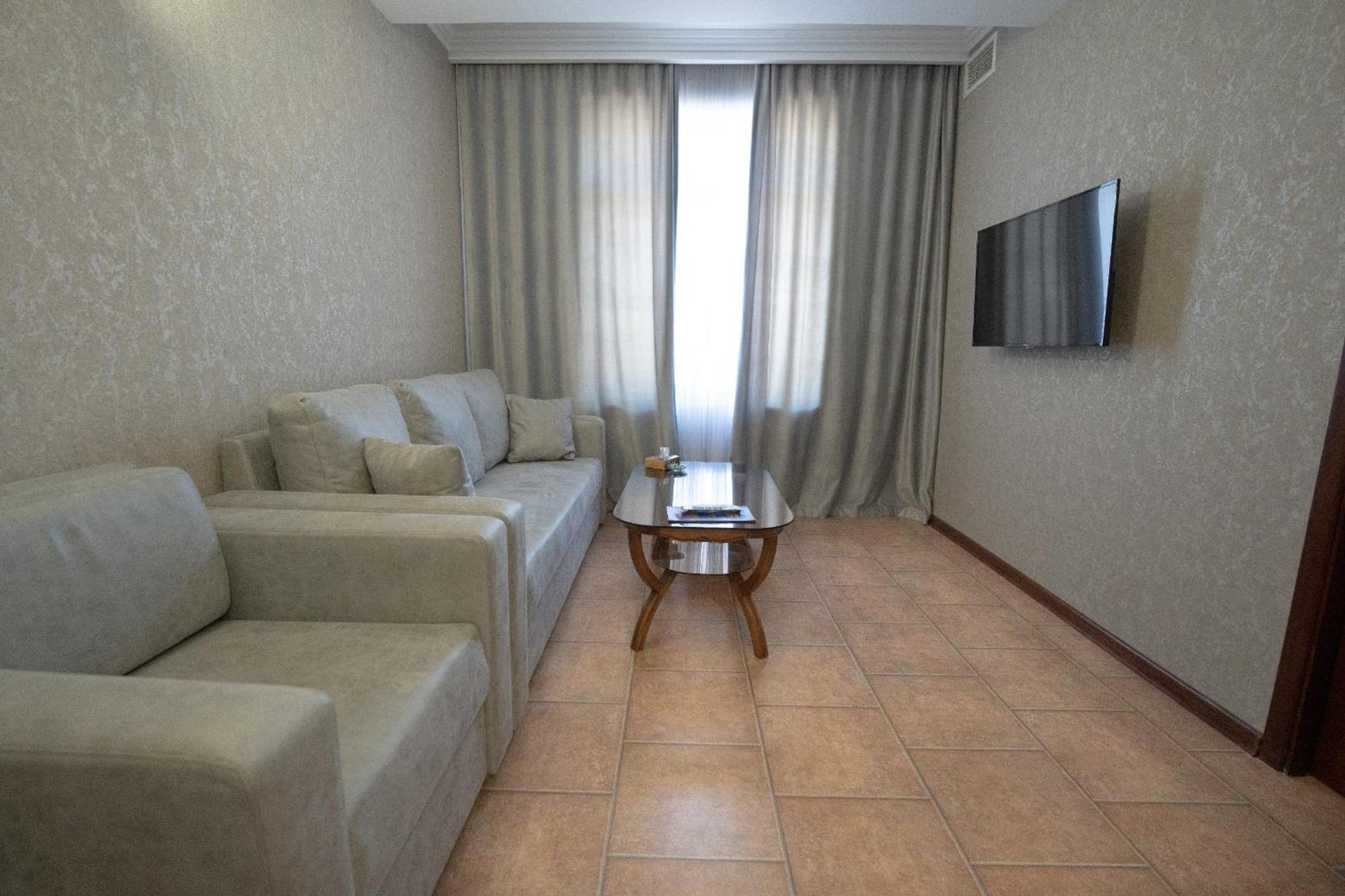 Park Avenue Hotel Erywań Zewnętrze zdjęcie
