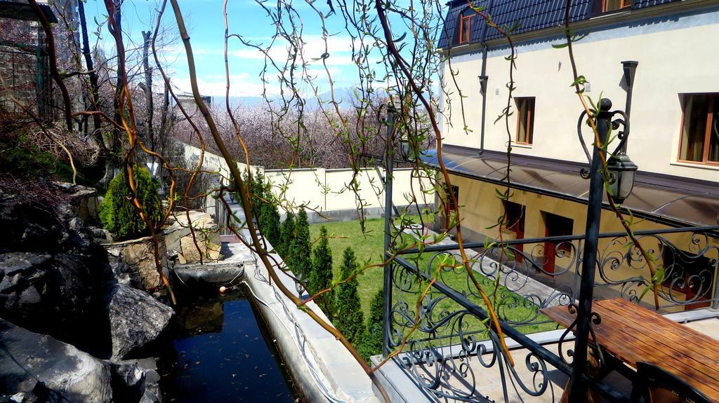 Park Avenue Hotel Erywań Zewnętrze zdjęcie