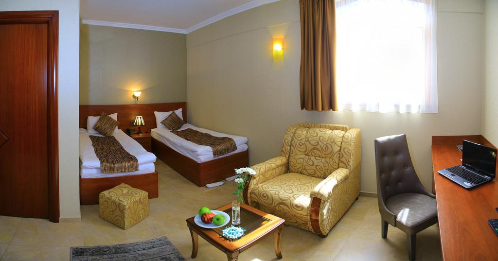 Park Avenue Hotel Erywań Zewnętrze zdjęcie